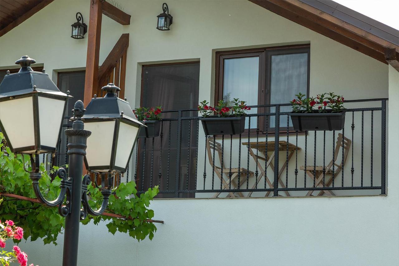 Pensiunea Casablanca Reghin Exterior foto